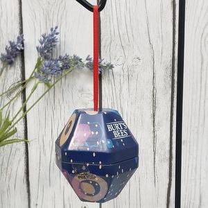 Burt’s Bees Ornament Tin